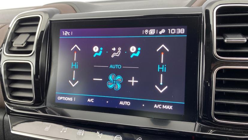 air conditioning and dual Climate control 