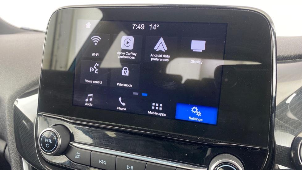 Apple Car Play & Android Auto