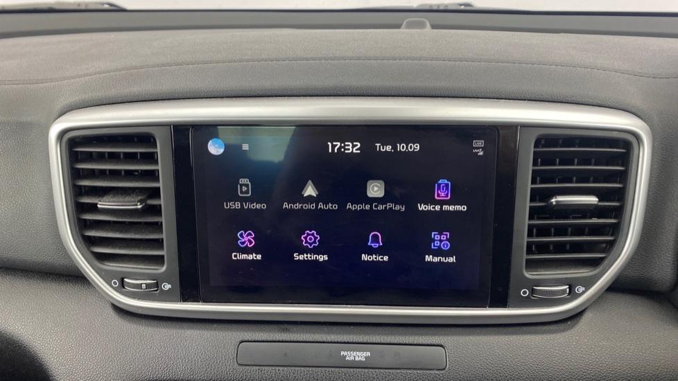 Apple Car Play & Android Auto