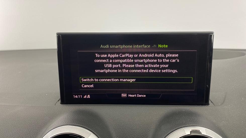 Apple Car Play & Android Auto