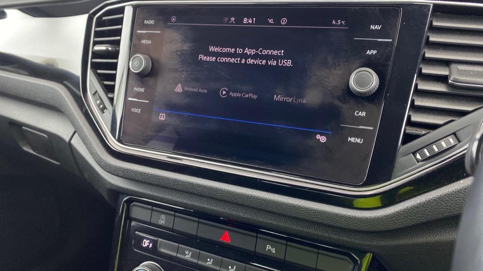 Apple Car Play & Android Auto