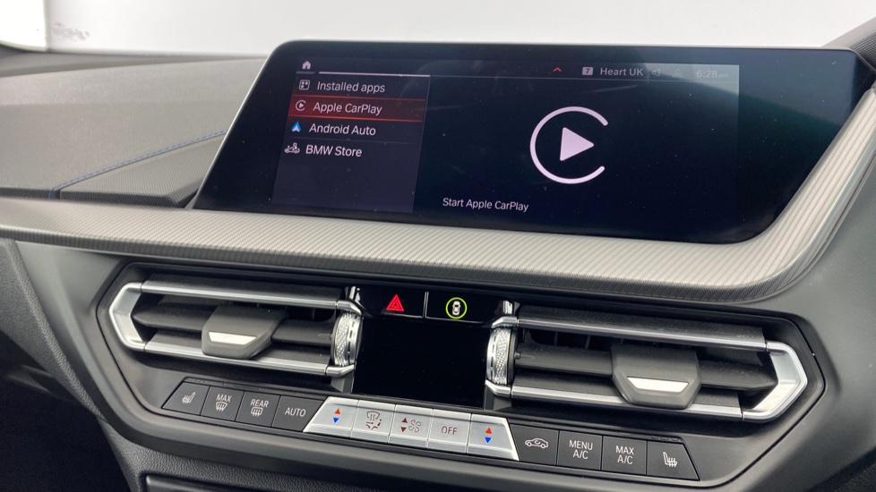 Apple Car Play & Android Auto