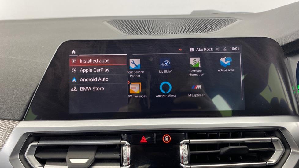 Apple Car Play & Android Auto