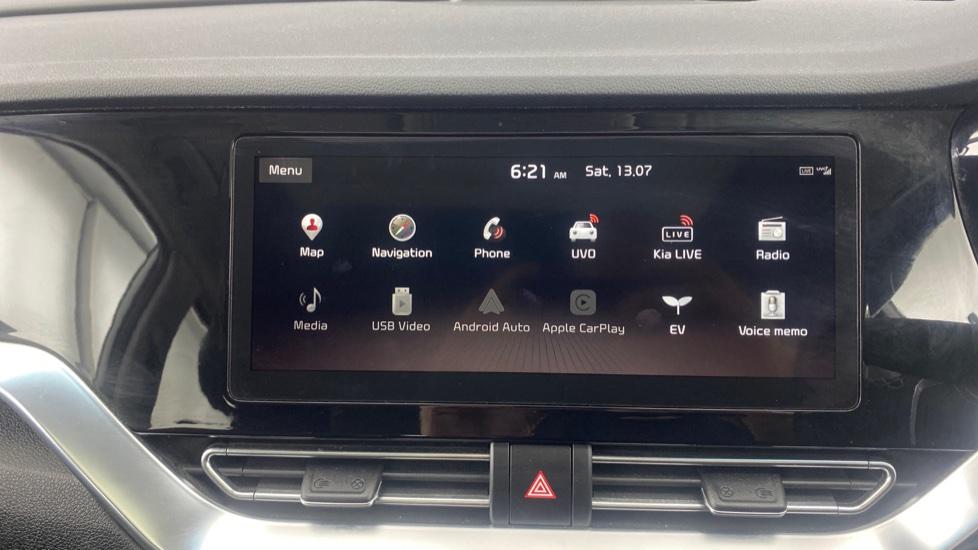 Apple Car Play & Android Auto