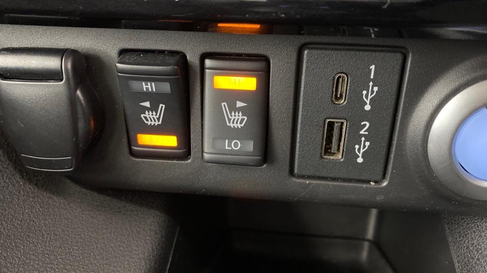 heated/cooled seats 