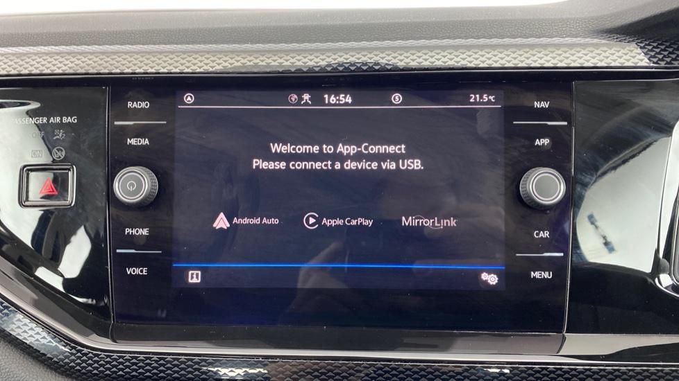 Apple Car Play & Android Auto