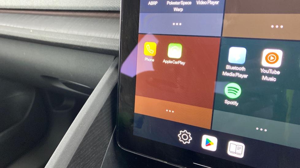 Apple Car Play & Android Auto