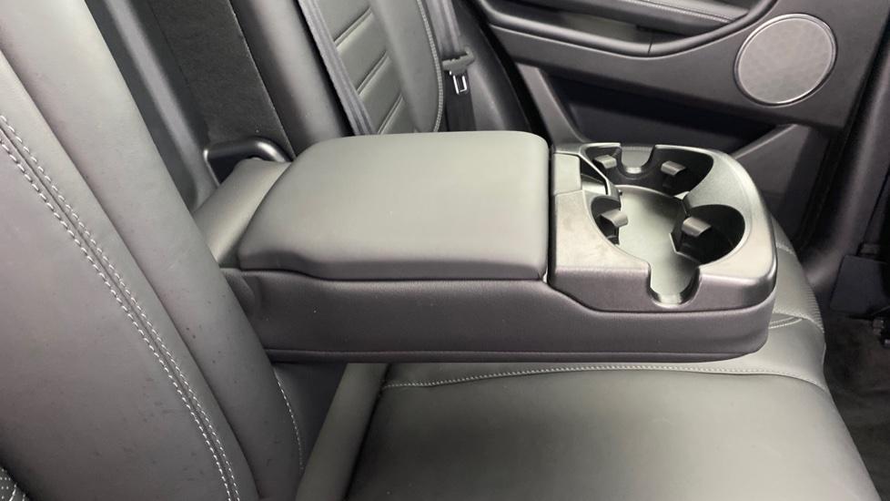 Rear Armrest/ Cup Holder