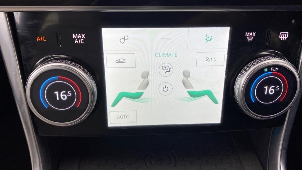 air conditioning and dual Climate control 