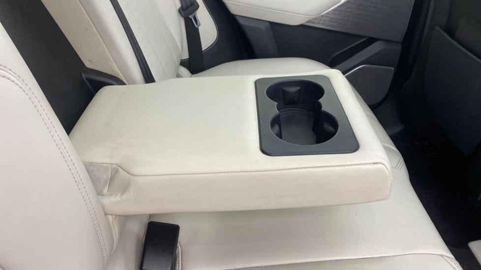 Rear Armrest/ Cup Holder