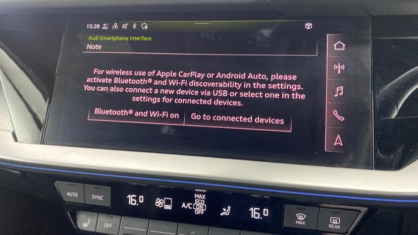 Apple Car Play & Android Auto