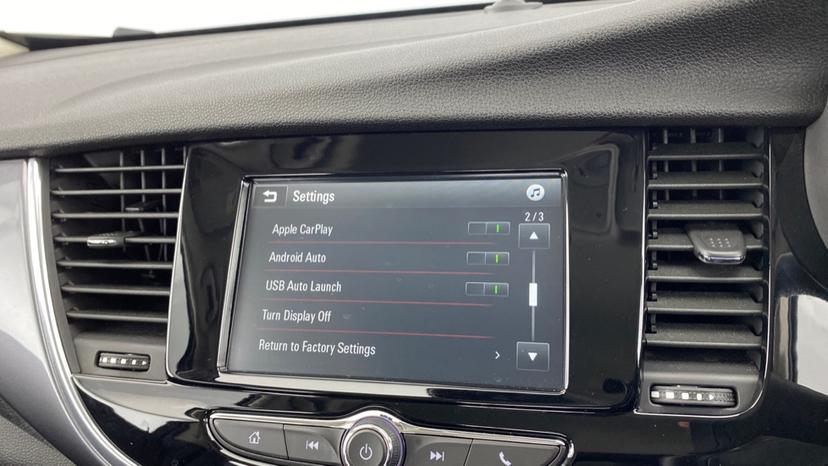 Apple CarPlay and android auto 