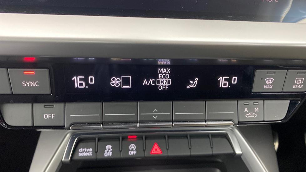 air conditioning and dual Climate control 