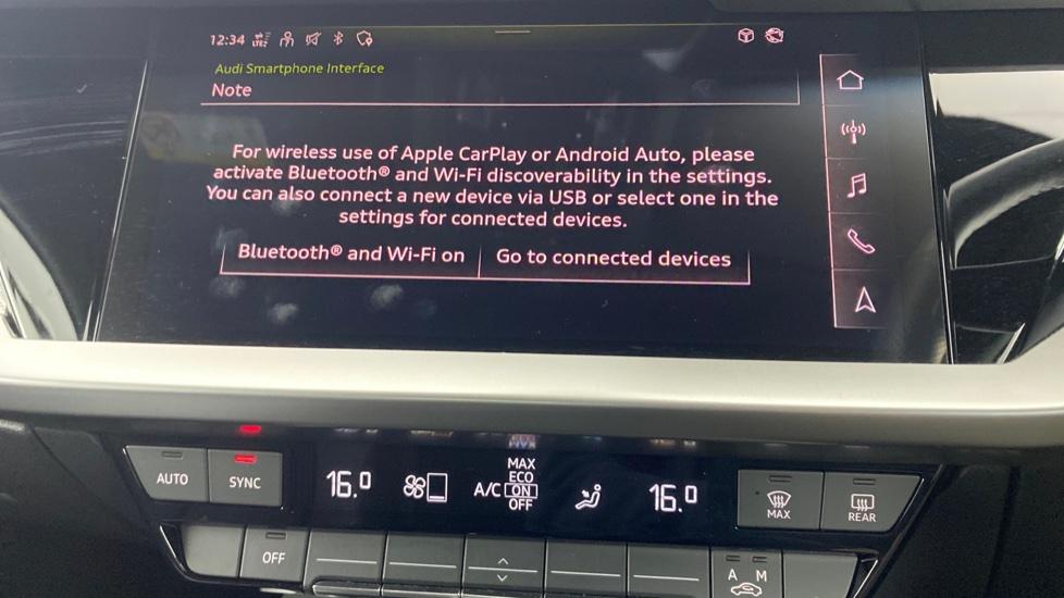 Apple Car Play & Android Auto