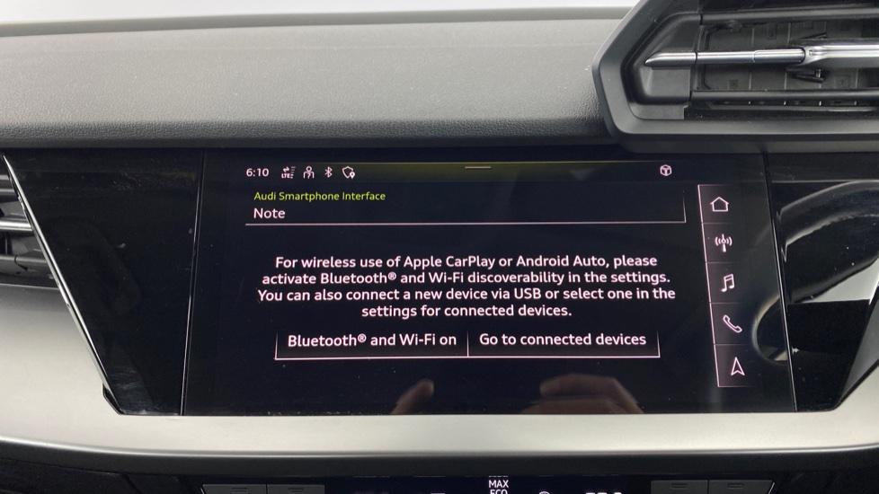 Apple Car Play & Android Auto