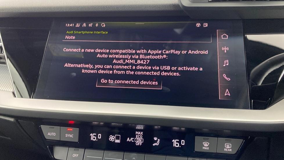 Apple Car Play & Android Auto