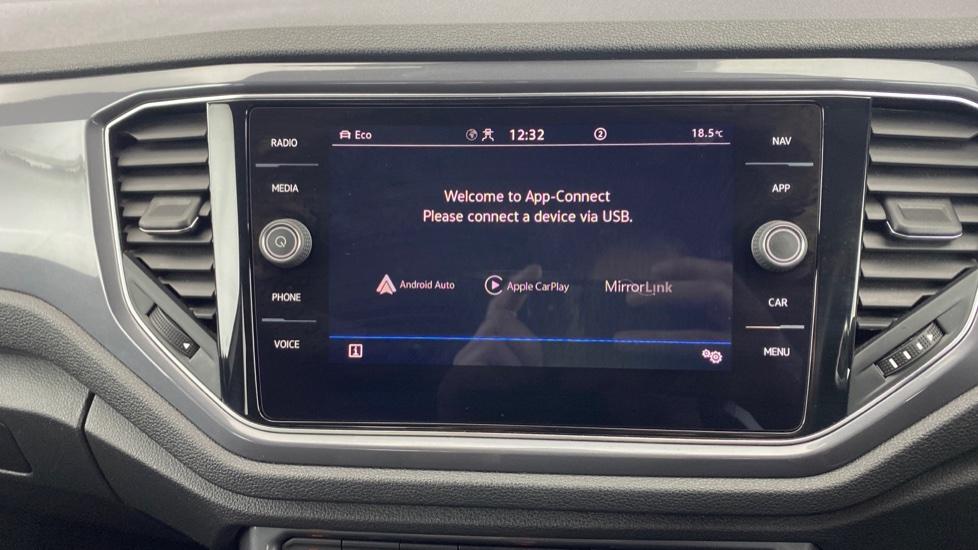 Apple Car Play & Android Auto