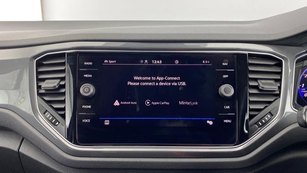 Apple Car Play & Android Auto