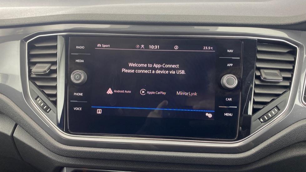 Apple Car Play & Android Auto