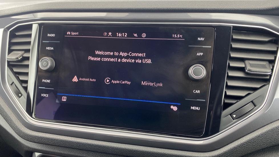 Apple Car Play & Android Auto