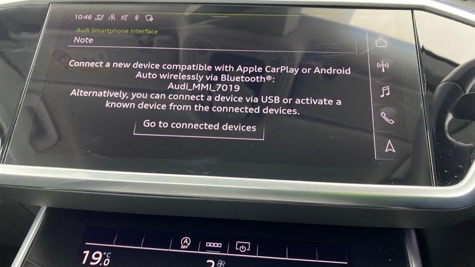 Apple Car Play & Android Auto