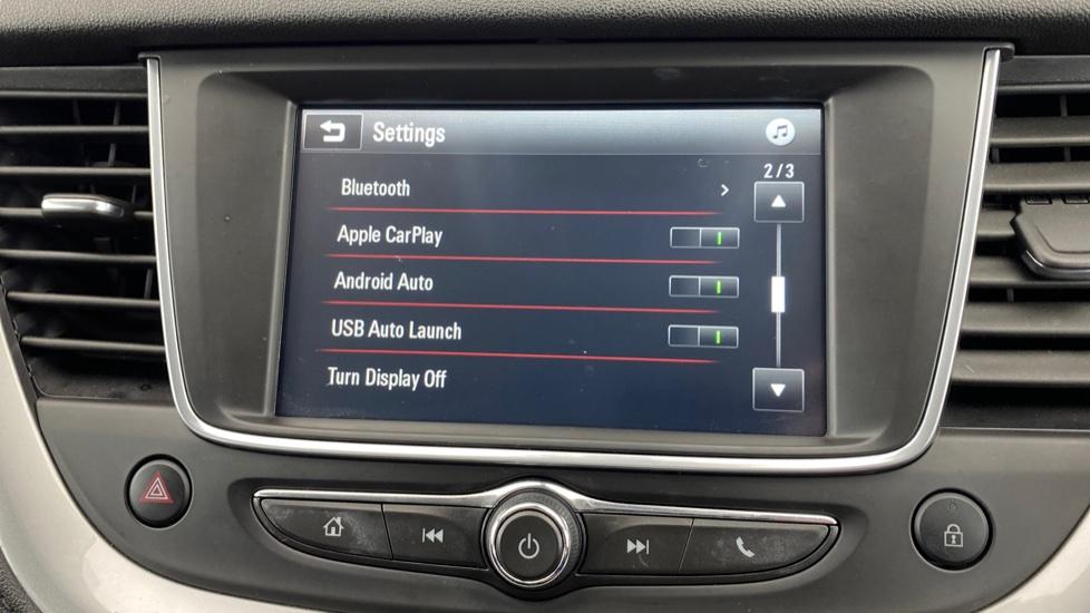 Apple Car Play & Android Auto