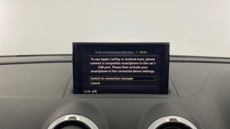 Apple Car Play & Android Auto