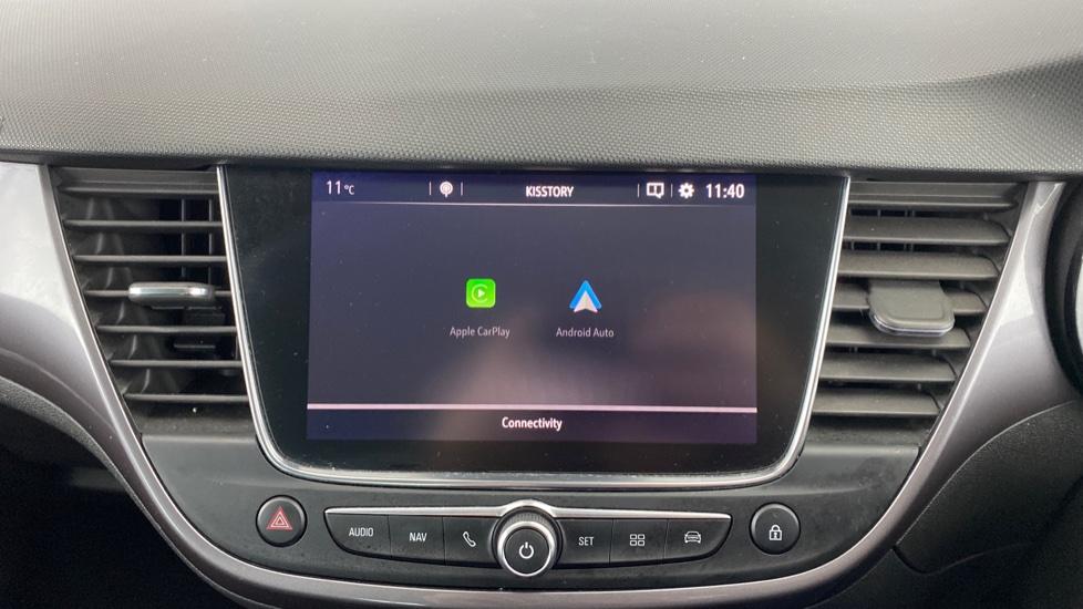 Apple Car Play & Android Auto