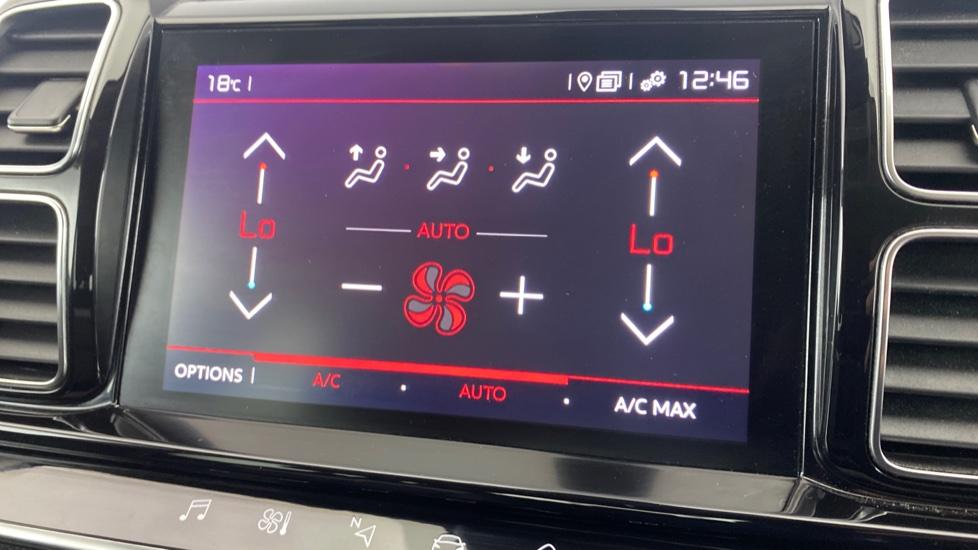 air conditioning and dual Climate control 