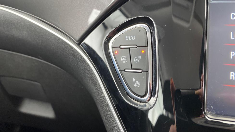 heated steering wheel and city steering 