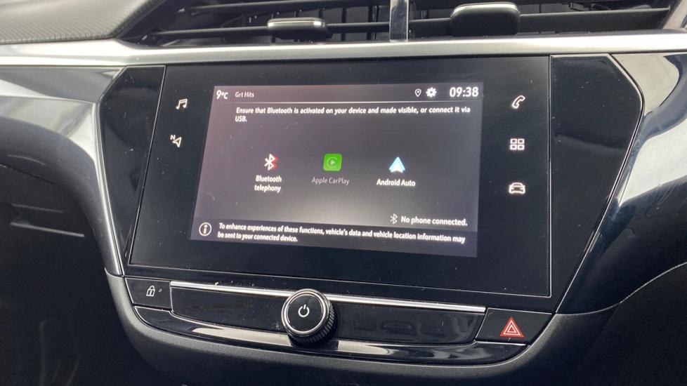 Apple Car Play & Android Auto