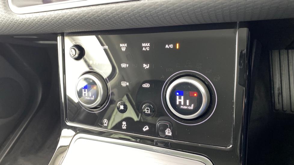 air conditioning and dual Climate control 