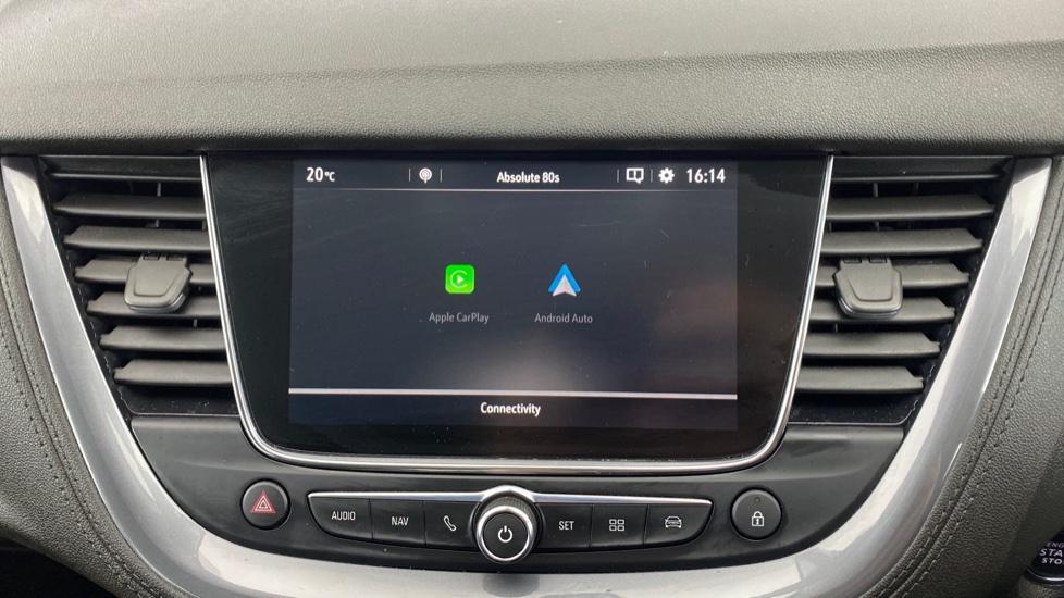 Apple Car Play & Android Auto