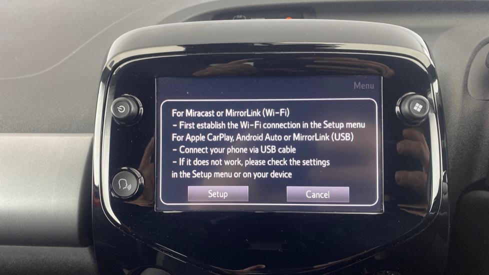 Apple Car Play & Android Auto