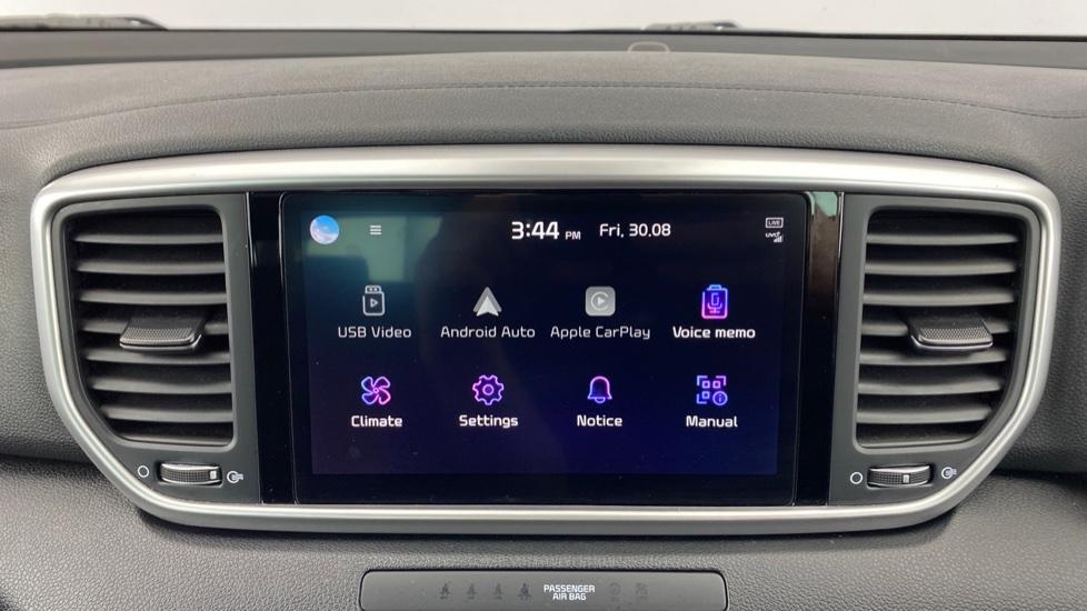 Apple Car Play & Android Auto