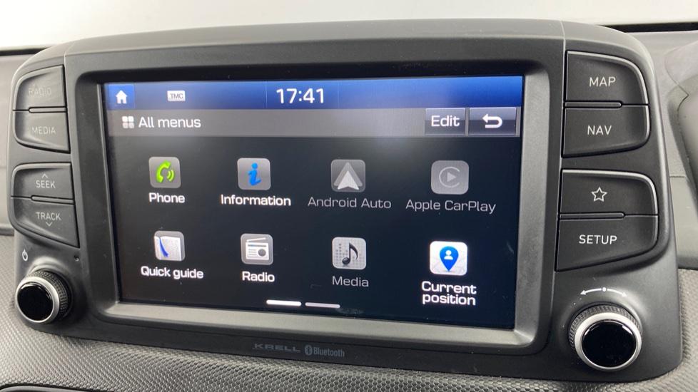 Apple Car Play & Android Auto