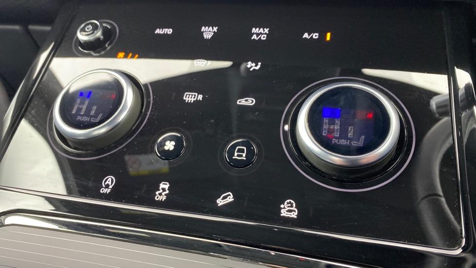 air conditioning and dual Climate control 