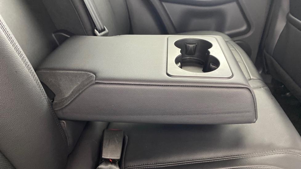 Rear Armrest/ Cup Holder