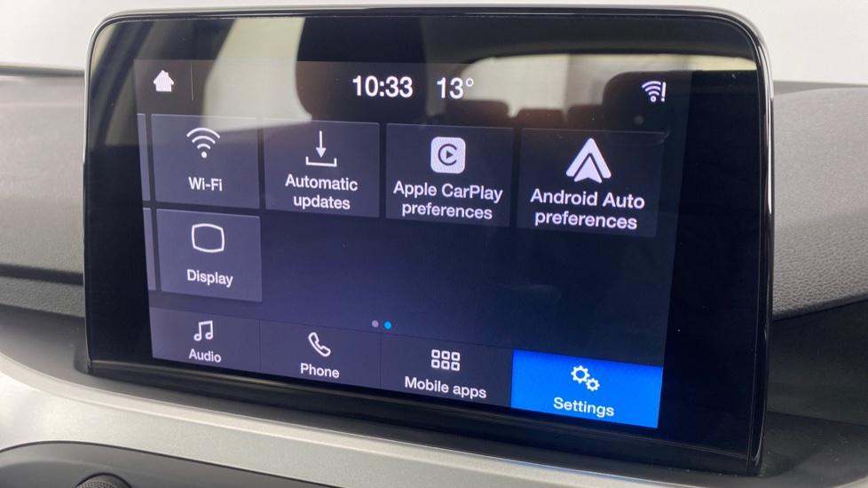 Apple Car Play & Android Auto