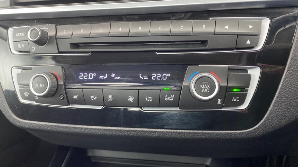 air conditioning and dual Climate control 