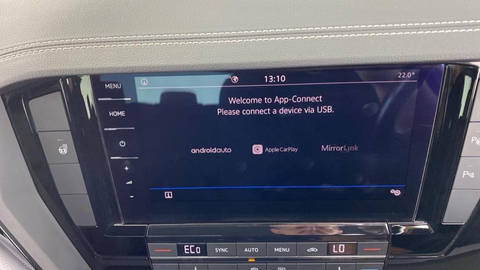 Apple Car Play & Android Auto