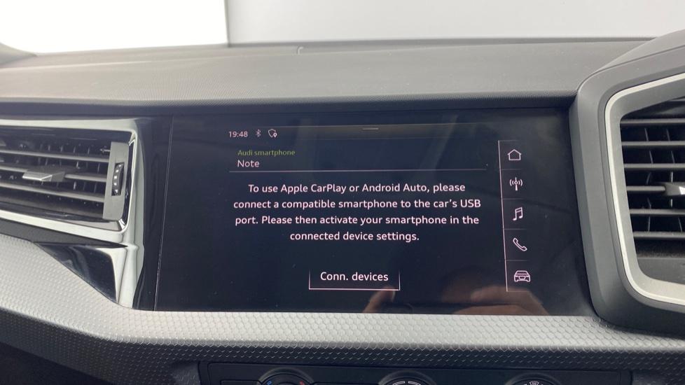 Apple Car Play & Android Auto