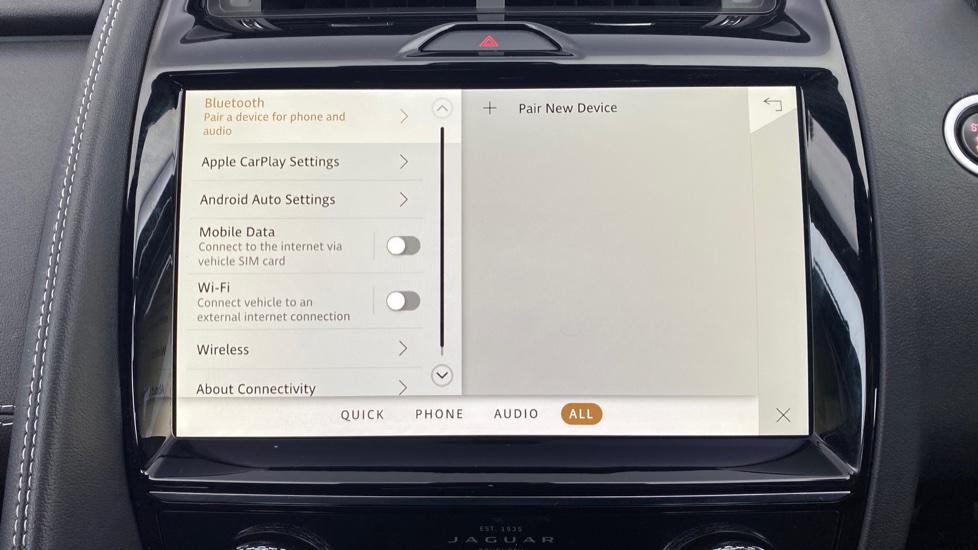 Apple Car Play & Android Auto