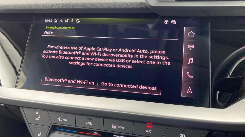 Apple Car Play & Android Auto