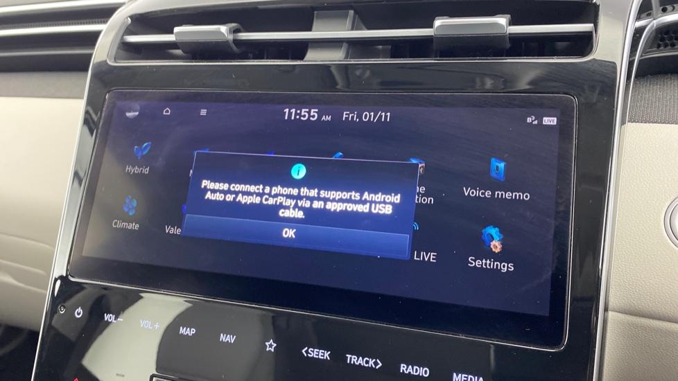 Apple Car Play & Android Auto