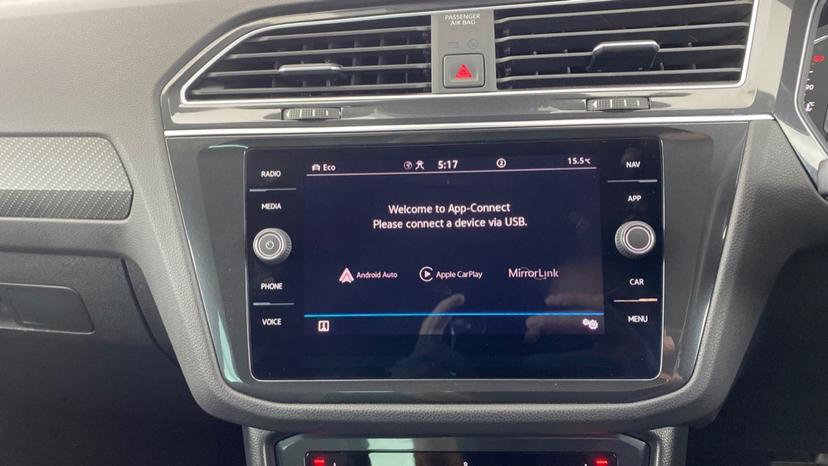 Apple Car Play & Android Auto