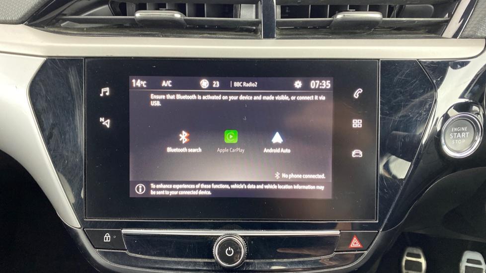 Apple Car Play & Android Auto