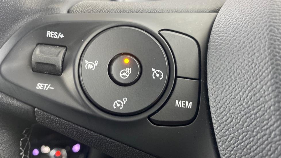 heated steering wheel 