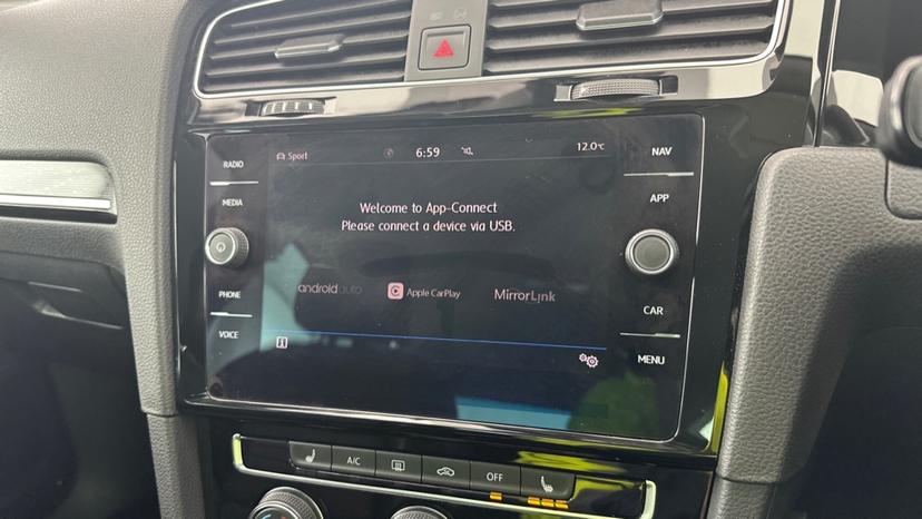 apple carplay and android auto 