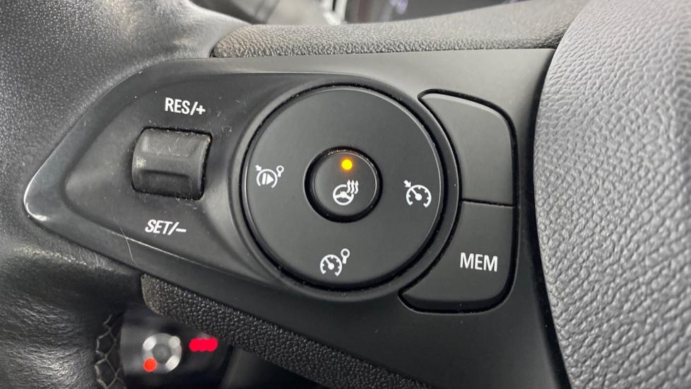 heated steering wheel 